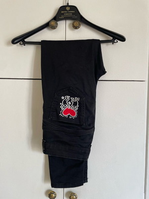 Calzedonia Keith Haring Soft Touch Push Up Jeans like new, black, size M