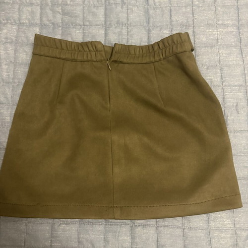 Bershka khaki suede mini skirt, size M, zipper defect
