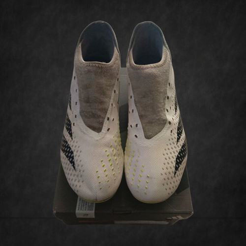 Adidas Predator Accuracy Football Boots like new, size 45 1/3, white