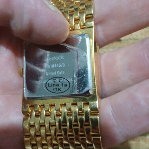 Freelook HA1044G/9 women's watch used, gold color