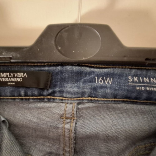 Simply Vera jeans by Vera Wang, soft fabric with elegant border design, size 16