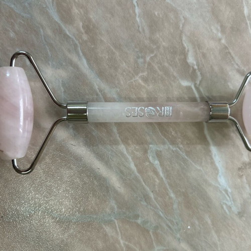 Facial massage tool of rose quartz new