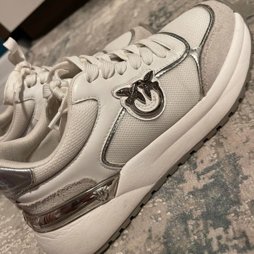 Pinko sneakers αθλητικά σε πολύ καλή κατάσταση, άσπρο και ασημί