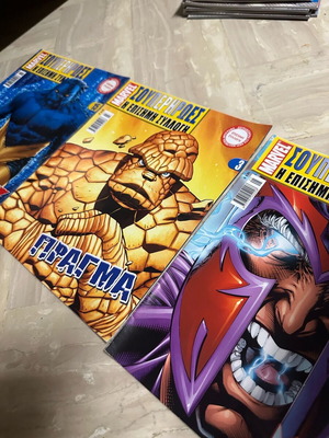 Marvel figure comics used, pack of 3 issues