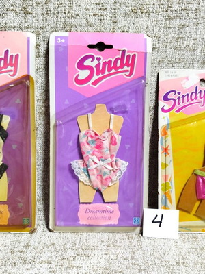 Sindy Dreamtime Collection & Makin'Waves Collection Plage set of 3 new