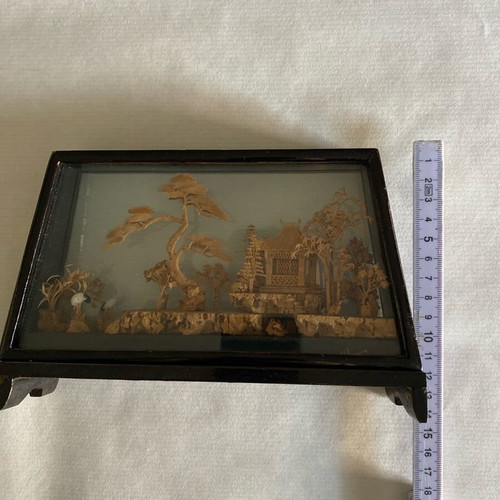 Asian style tabletop decoration like new