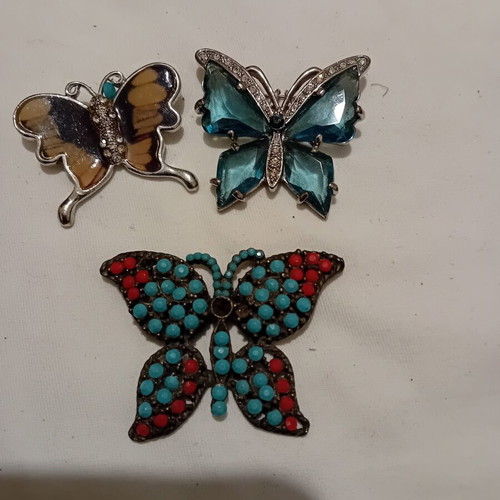Butterfly pins pack of three used