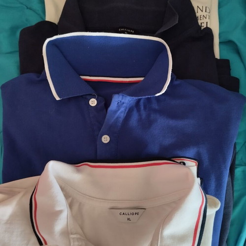 Men's Polo Shirts like new, pack of 4, size XL, black and blue