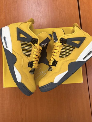 Air Jordan 4 Lightning sneakers size 45 like new