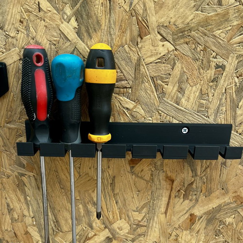 3D Printed Wall Mount for Screwdrivers with 7 Slots
