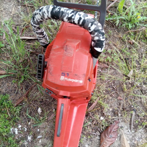 Husqvarna 51 chainsaw used with new chain