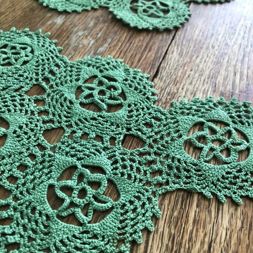 Handmade needle embroidery table set like new, 3 pieces
