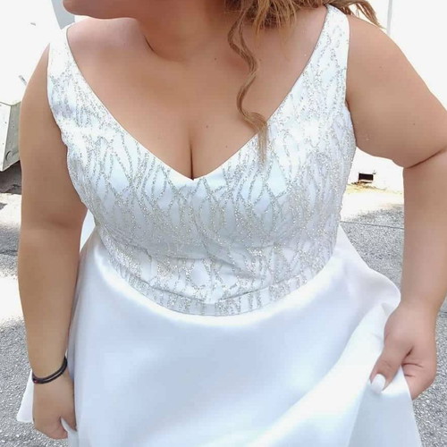 Wedding dress silk A-line with glitter bust and V back like new