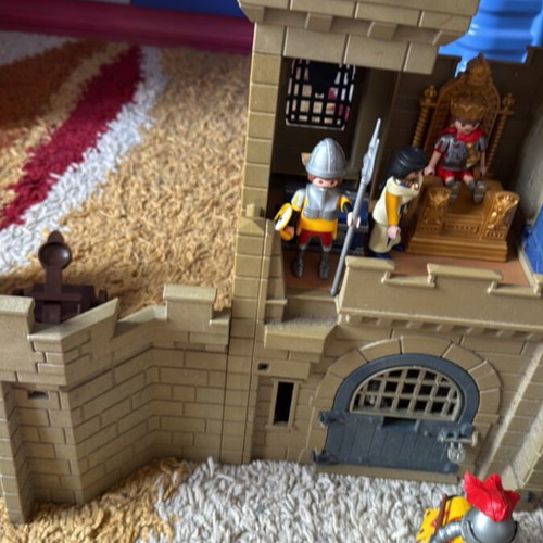 Playmobil μεγάλο σετ κάστρο ιπποτών μεταχειρισμένο με φιγούρες και άλογα