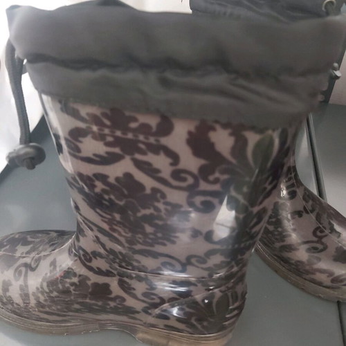 Children's galotses like new, size 29 for girls