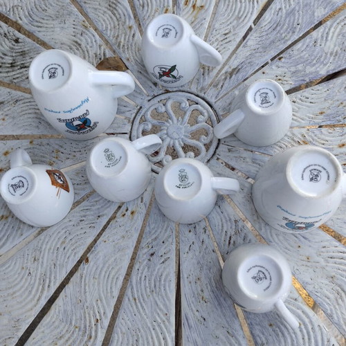 Lumidis Collectible Set 8 Pieces Used, Cups and Saucers