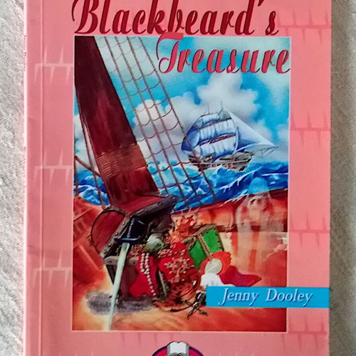 Blackbeard's Treasure by Jenny Dooley used English book