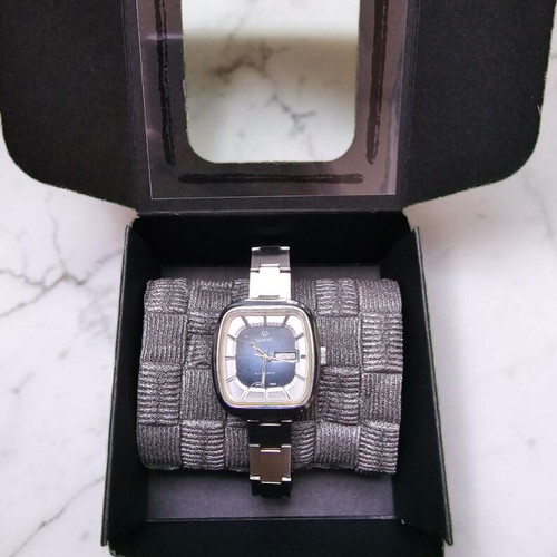 Vintage Gabriel women's watch like new, Swiss made
