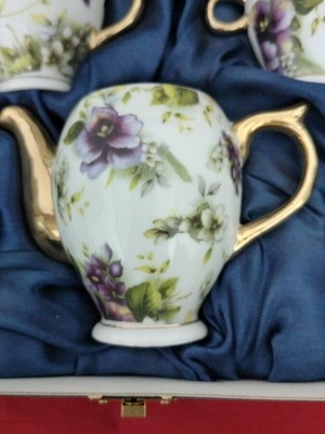 Porcelain miniature set in case