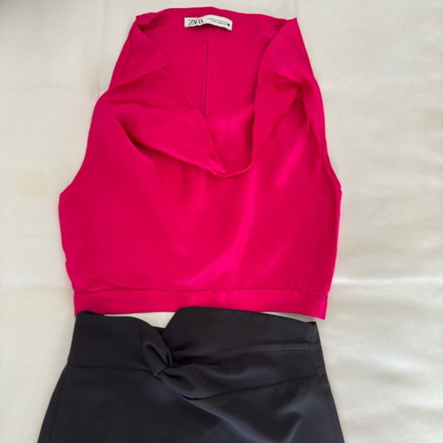 Midi pencil skirt Lynne and satin fuchsia top Zara like new