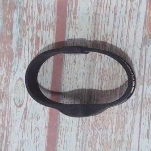 Bannatyne magnetic silicone bracelet like new, black