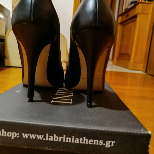 Mourtzi black pumps size 38 like new, 10 cm heel