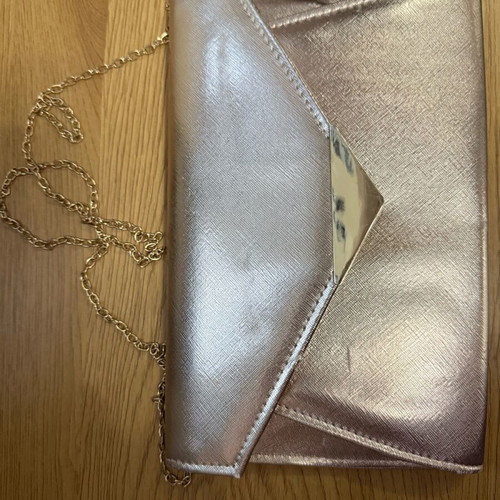 Envelope shoulder bag used pink gold with golden details