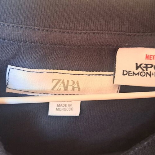 Zara x Netflix K-Pop Huntrix black t-shirt like new, size 9-10 years