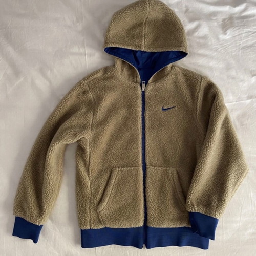 Nike kids double face jacket size medium like new