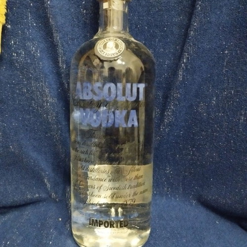 Absolut vodka 1L new