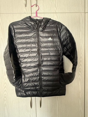 Μπουφάν αντρικό Adidas μαύρο σαν καινούργιο no. S στενή γραμμή