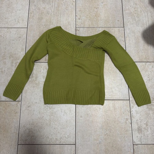 Knit sweater used, green