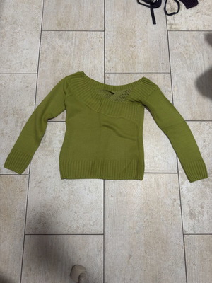 Knit sweater used, green