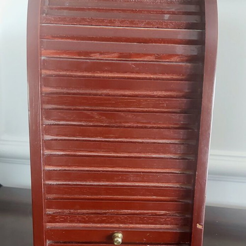 Wooden sliding case like new for bar drinks