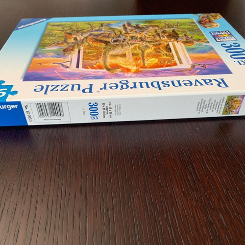 Ravensburger puzzle 300 pieces like new dinosaur theme