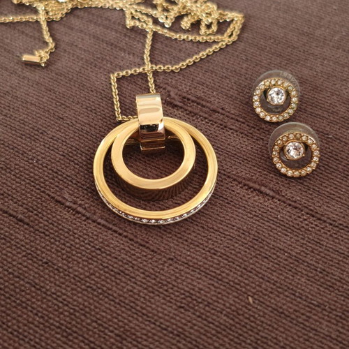 Swarovski jewelry set gold-tone with pavé crystals, new