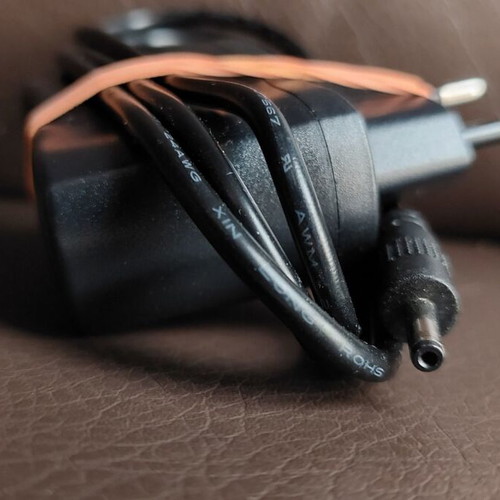 2A EU Plug Power Supply Adapter για USB πολύπριζο σαν καινούργιο