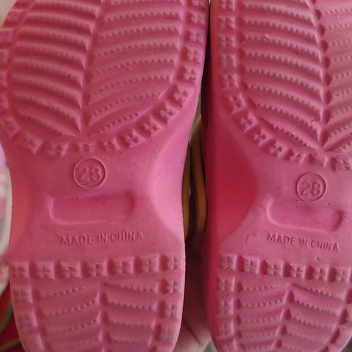 Crocs sandals size 28, pink