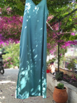 Doca satin dress like new, small, blue turquoise, side slits
