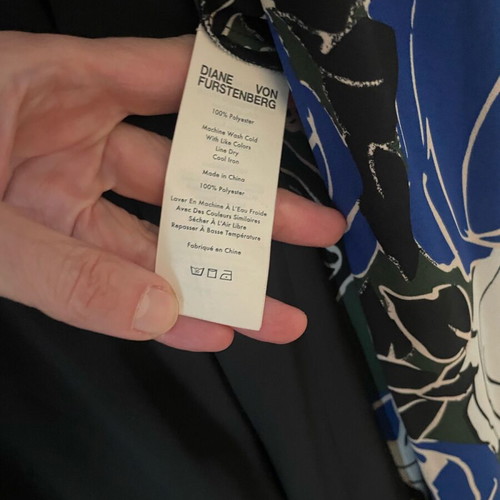 Diane von Furstenberg wrap dress XS like new, multicolor