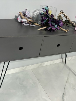 Console like new, slightly used