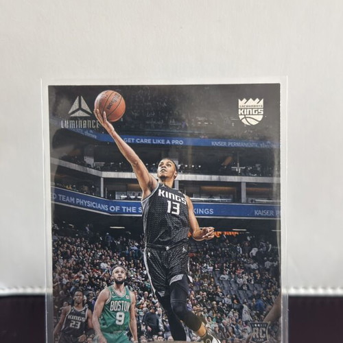 Keegan Murray Rookie Card 2022-23 Panini Chronicles Luminance #155 Sacramento Kings like new