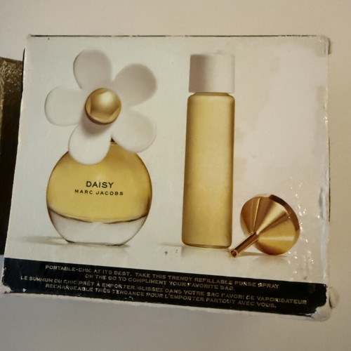Marc Jacobs Daisy Eau de Toilette gift set used