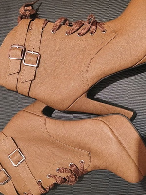 Booties new brown size 42