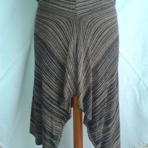 Skirt with spikes, brown and black, size S, like new