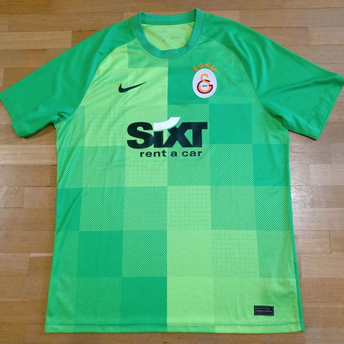 Galatasaray Istanbul Nike Football Shirt Size L Goalkeeper