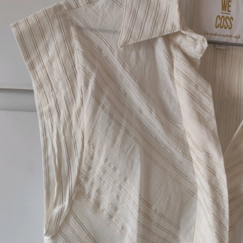 We Coss sleeveless shirt cream color like new, size L