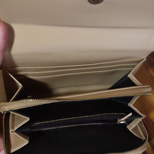 Verde red leather wallet, worn front and broken zipper