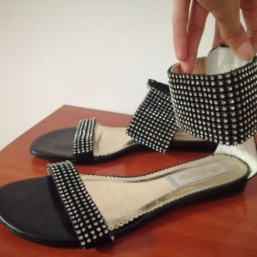 Italian women's gladiator sandals used, black leather with crystals size 39-40
