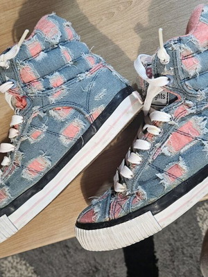 British Knights women's sneakers limited edition, like new, denim design
